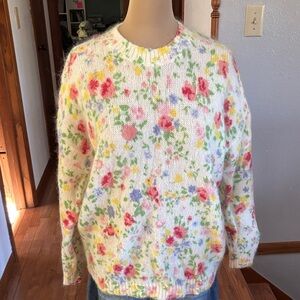Sézane floral mohair crew neck sweater. Size small.